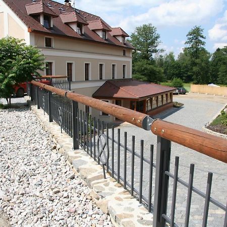 Pension Mlyn Stare Mitrovice Sedlec-Prcice Extérieur photo